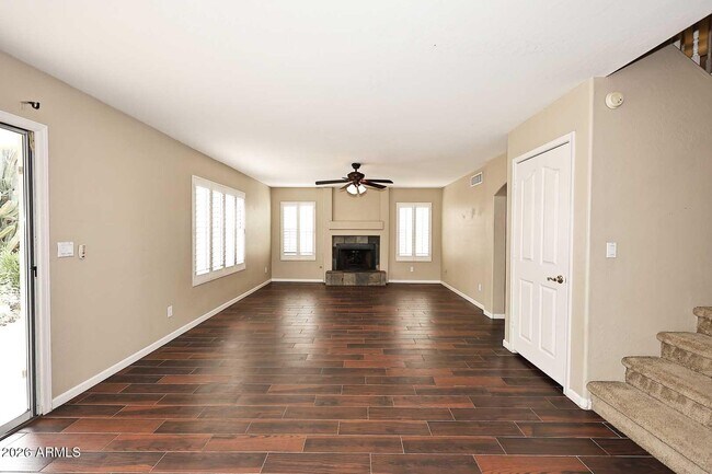 Building Photo - 4591 W Oakland St