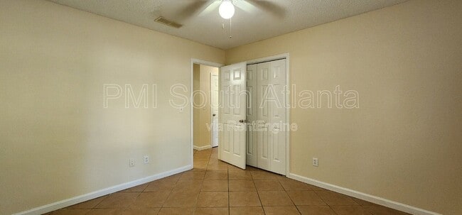 Building Photo - 2735 Stanton Woods Dr SE