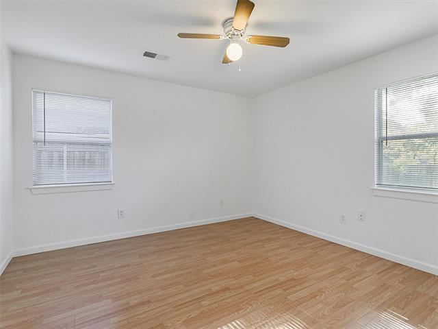 Building Photo - 3960 Lively Ln