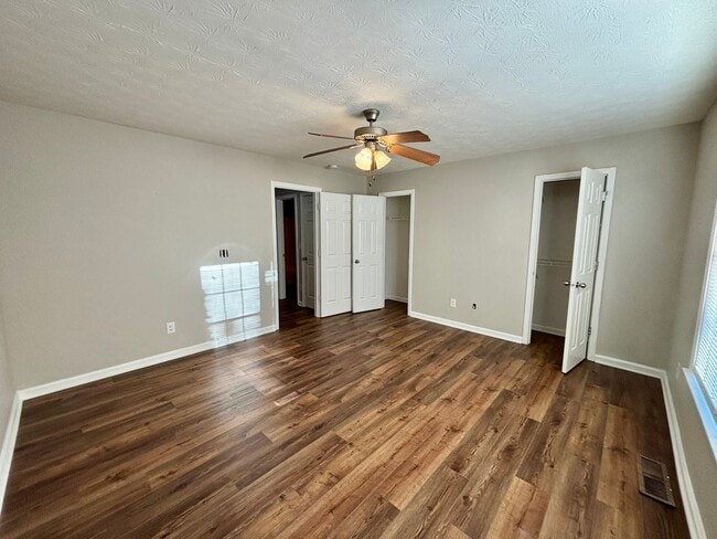 Building Photo - 97 Caboose Ct NW