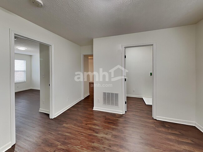 Building Photo - 1178 Edgewater Way