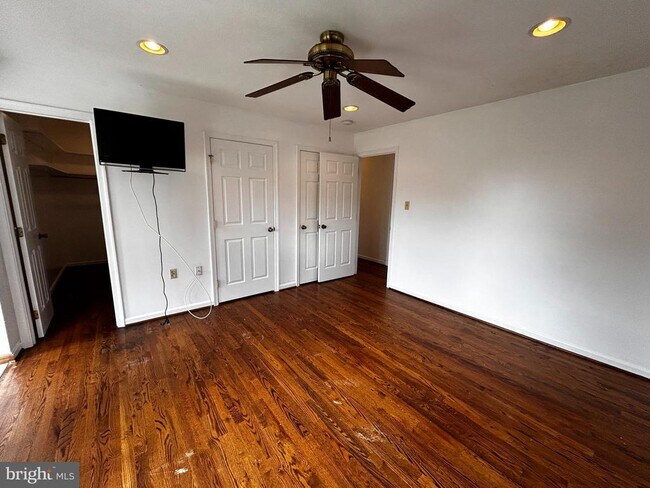 Building Photo - 123 Meadowbrooke Pl