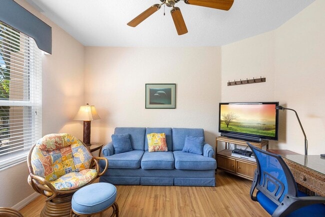 Building Photo - Beautiful Fully Furnished 3/2 Bouchelle Is...