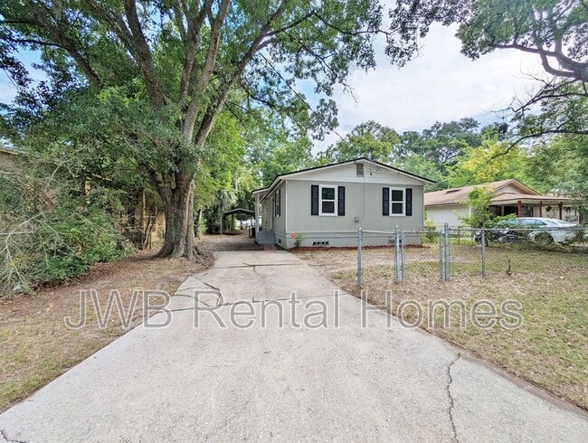 Primary Photo - 2037 Meharry Ave