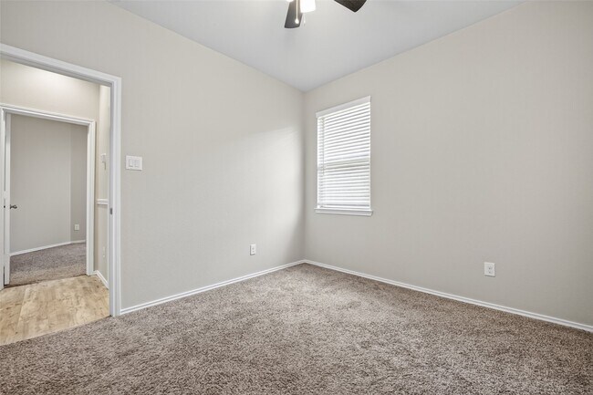 Building Photo - 2314 Fallen Willow Ct