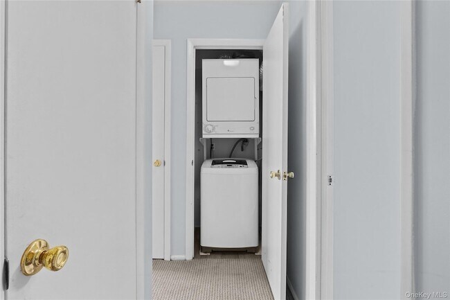 Building Photo - 60 Kensico Rd