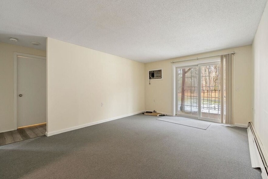 Building Photo - 1703 White Cedar Blvd