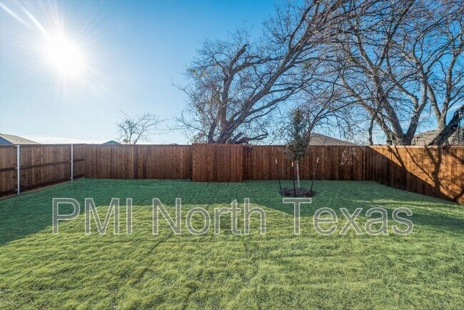 Building Photo - 1524 Clairborne Ct
