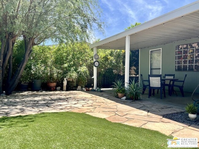 Building Photo - 73450 Country Club Dr