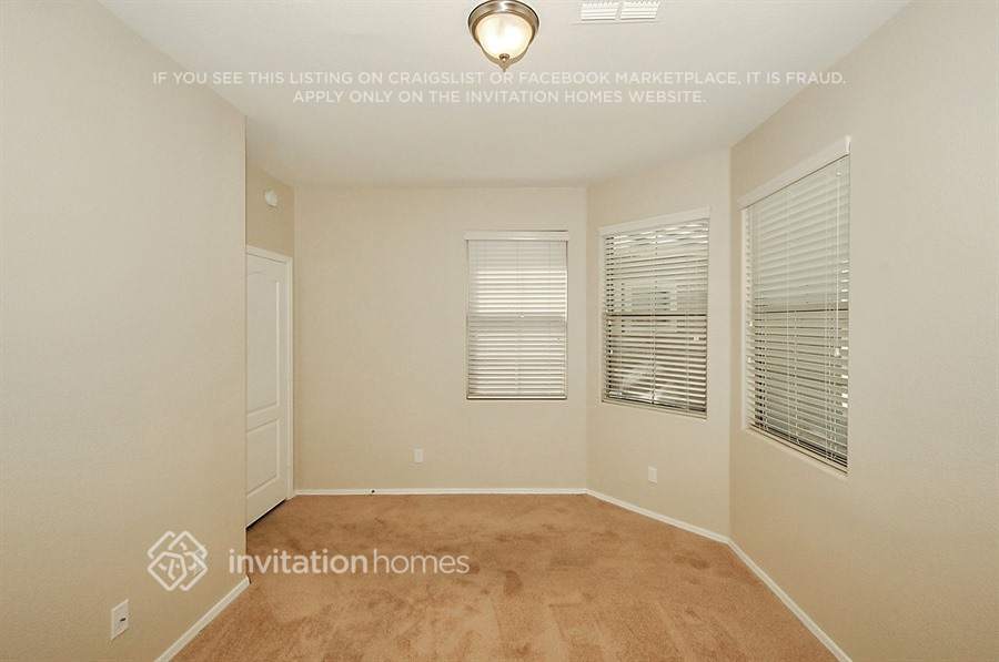 Building Photo - 3127 S Benton Cir
