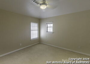 Building Photo - 915 Classen Pass