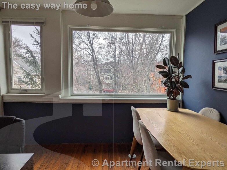 Building Photo - 434 Franklin St