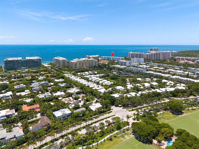 Building Photo - 607 Ocean Dr