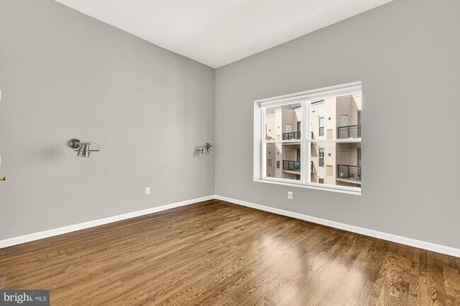 Building Photo - 1437 Rhode Island Ave NW