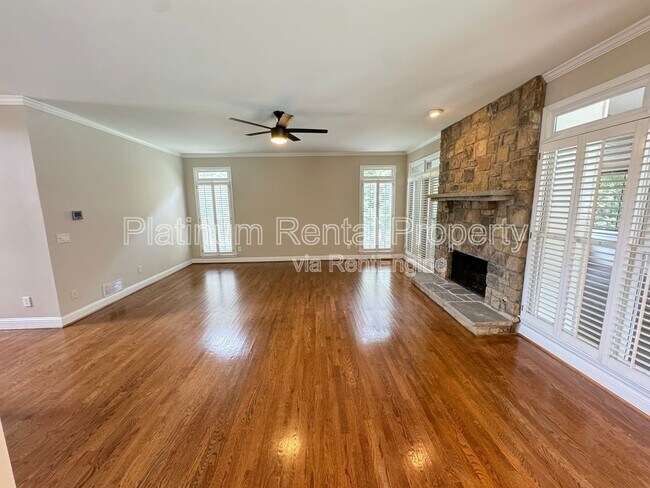 Building Photo - 830 Eden Green Ct