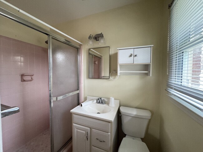 Building Photo - 1032 Belmorrow Dr