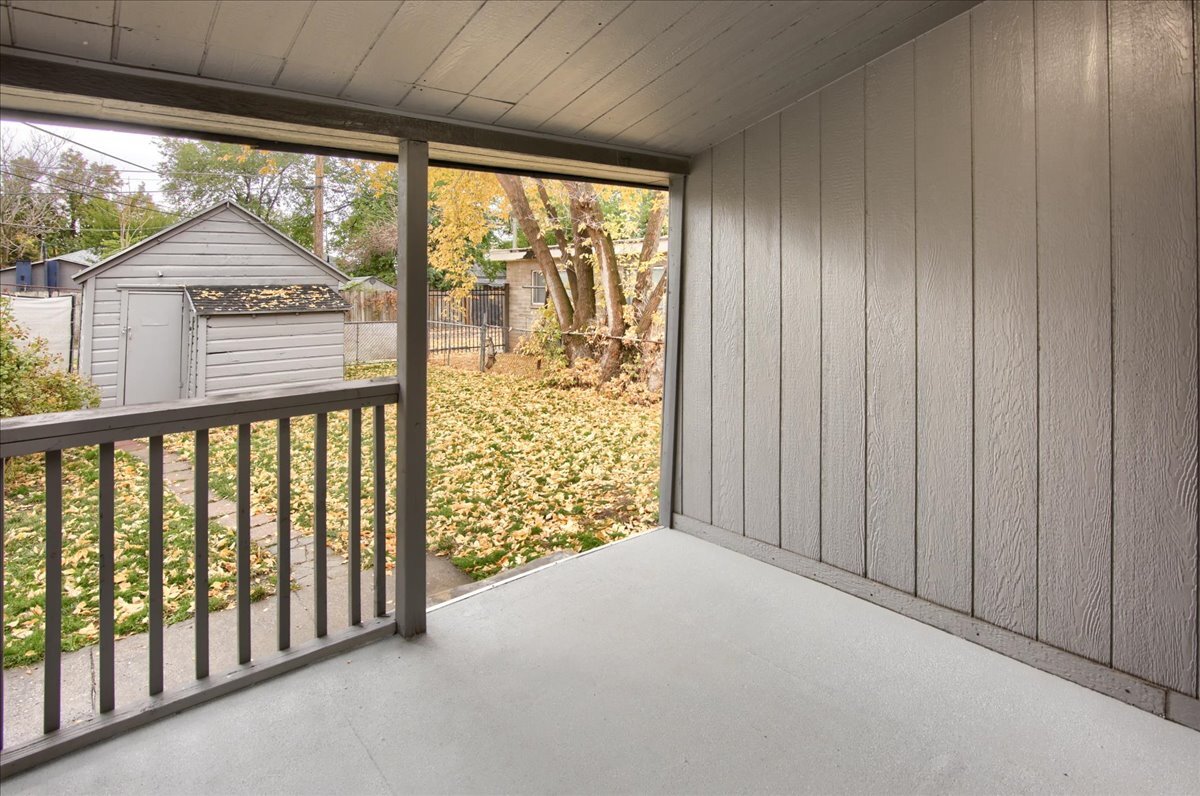 Building Photo - 159 W Paxton Ave