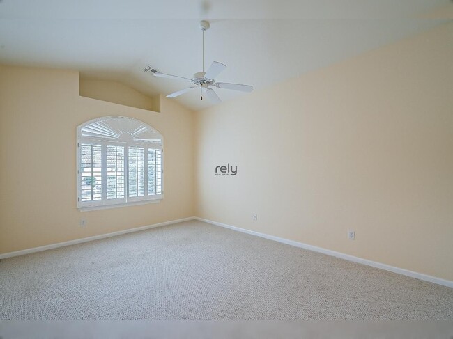 Building Photo - 4605 N Clear Creek Dr