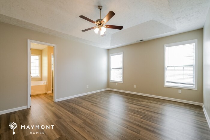 Building Photo - 109 E Skyline View