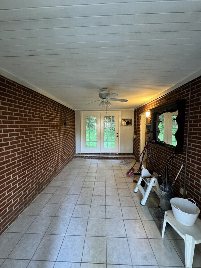Building Photo - 3507 US-421