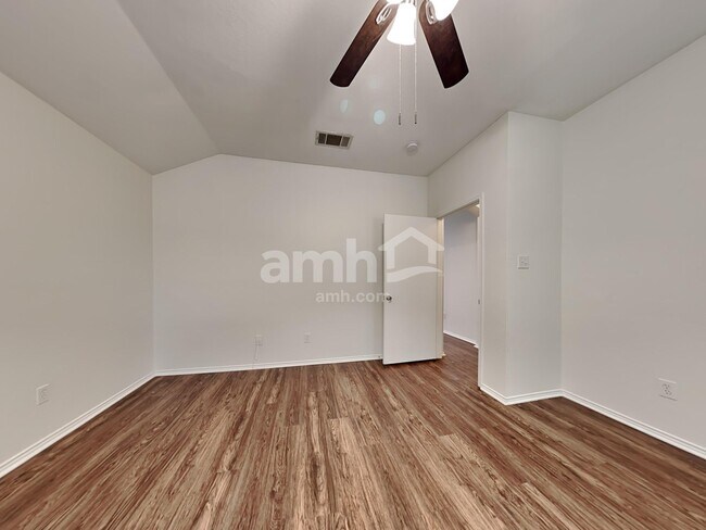 Building Photo - 12424 Silver Mist Trail