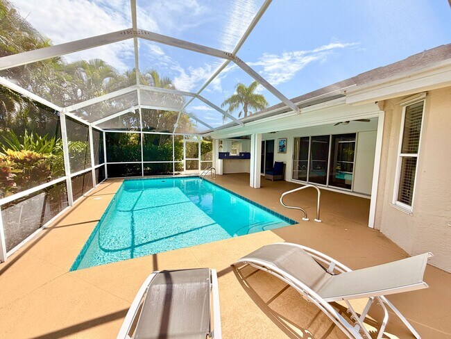 Building Photo - ** BERKSHIRE LAKES ** 3 BED / 2 BATH - SINGLE FAMILY - POOL HOME - GREAT LOCATION! - ANNUAL RENTAL