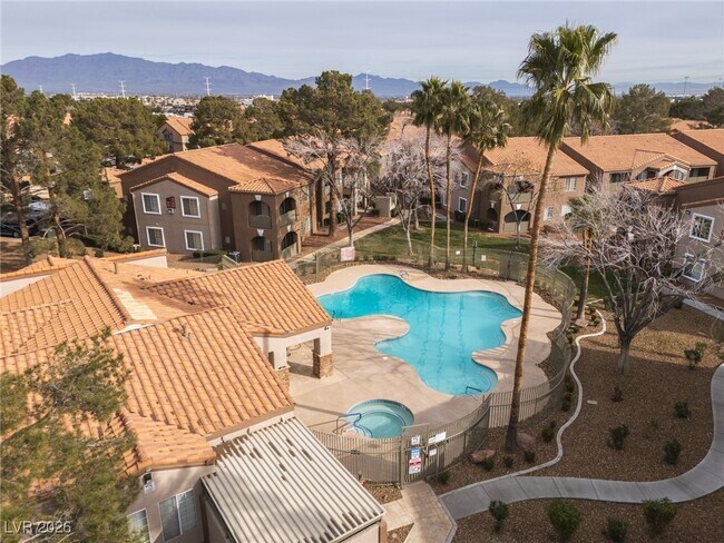 Building Photo - 7720 Secret Shore Dr