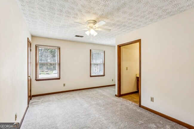 Building Photo - 1105 Booth Ct SW