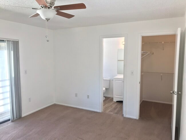 Building Photo - 12230 Fox Hound Ln