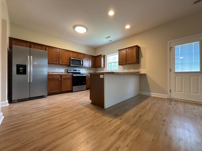 Building Photo - 3 Bedroom and a Bonus Room on Prism!