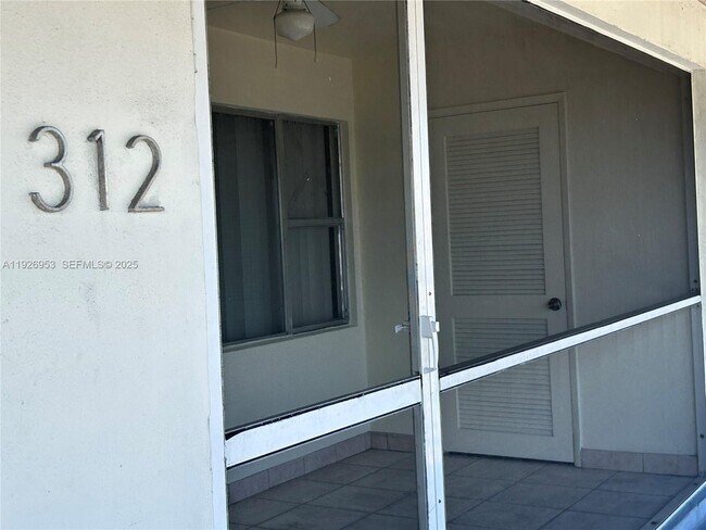 Building Photo - 250 Layne Blvd