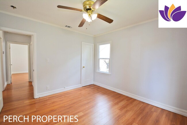 Building Photo - 179 W Spazier Ave