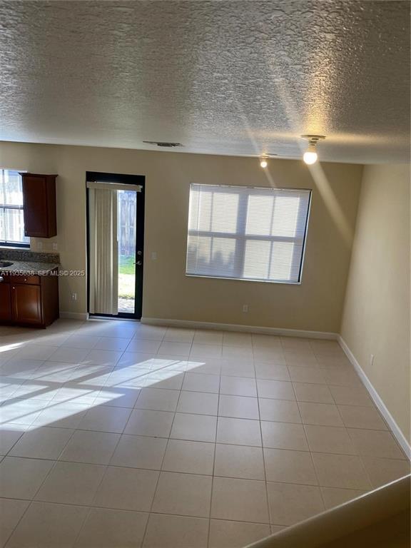 Building Photo - 9614 Waterview Way