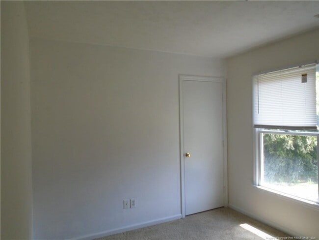 Building Photo - 5595 Quietwood Pl