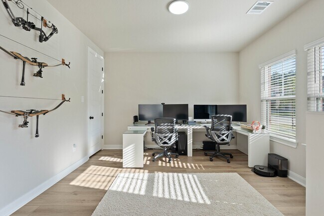 Building Photo - 17812 Hanson Ridge Dr