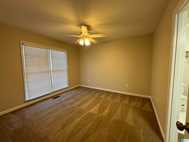 Building Photo - 241 Meadow Croft Cir