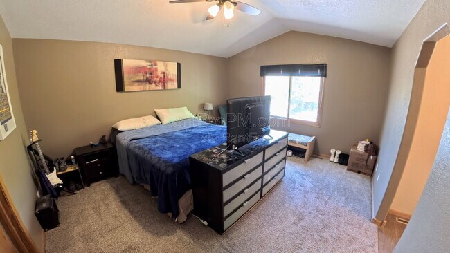 Building Photo - 2425 Cochetopa Ct