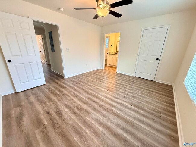 Building Photo - 103 Oakwood Meadows Dr