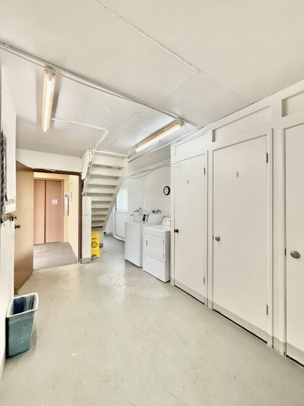 Building Photo - 8950 Park Blvd