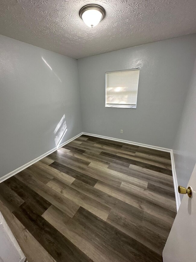 Building Photo - Fully Renovated 3/1.5 -Single Family! Avai...