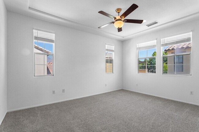 Building Photo - AVAILABLE NOW! GORGEOUS 3 BED / 2.5 BATH in Campanile in Cathedral City!