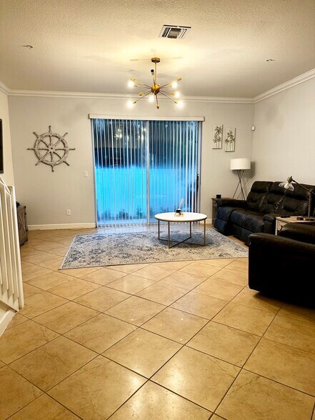 Building Photo - 9706 SW Purple Martin Way