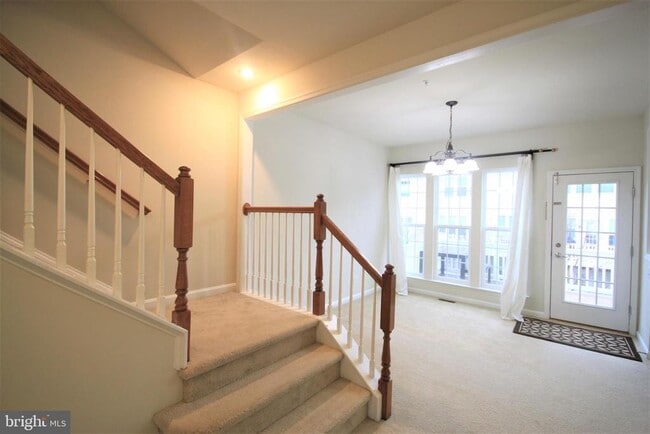 Building Photo - 609 Ellison Dr