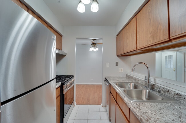 Building Photo - 365 Grissom Ct