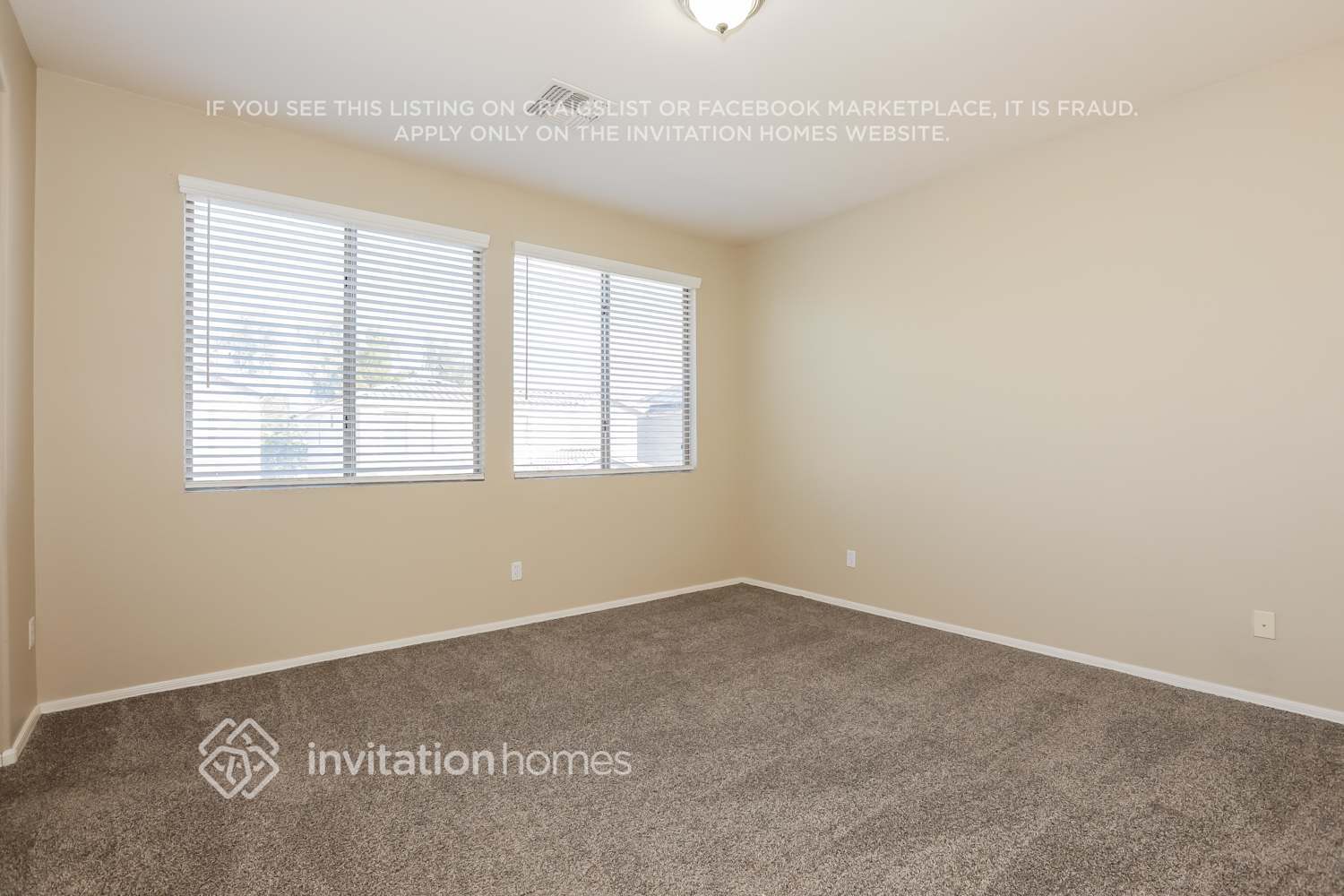 Building Photo - 3688 E Sundance Ave