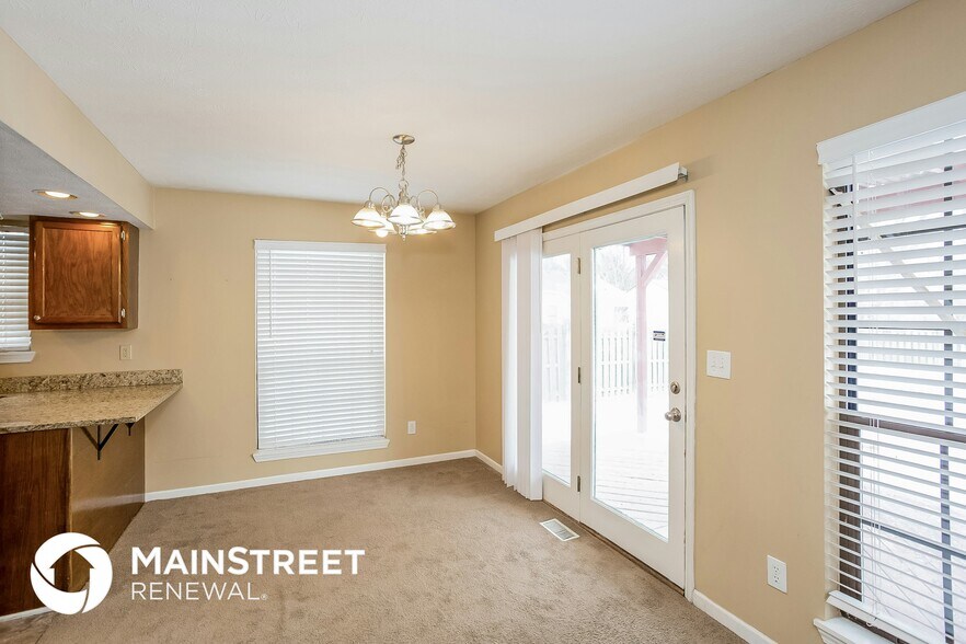 Building Photo - 7461 Cobblestone W Dr