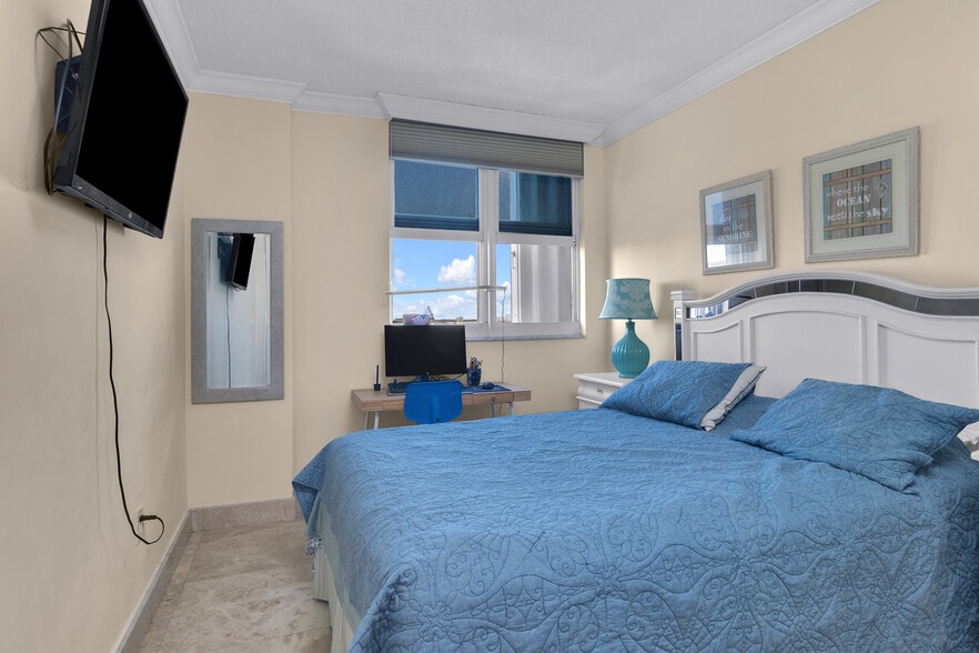 Building Photo - 5077 NW 7th St