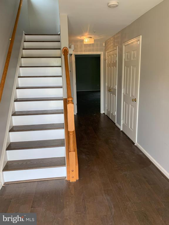 Primary Photo - 5537 Upper Mill Terrace N