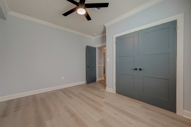 Building Photo - 1110 Avenue K Ave