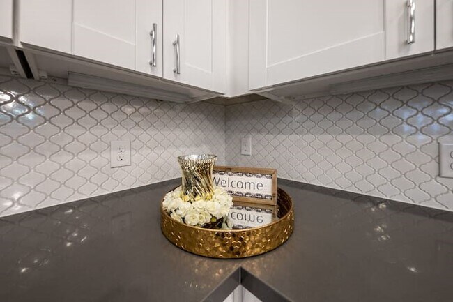 Building Photo - 2604 McIlhenny St